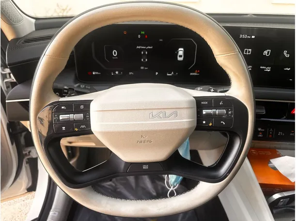Car image 20