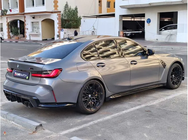 Car image 5
