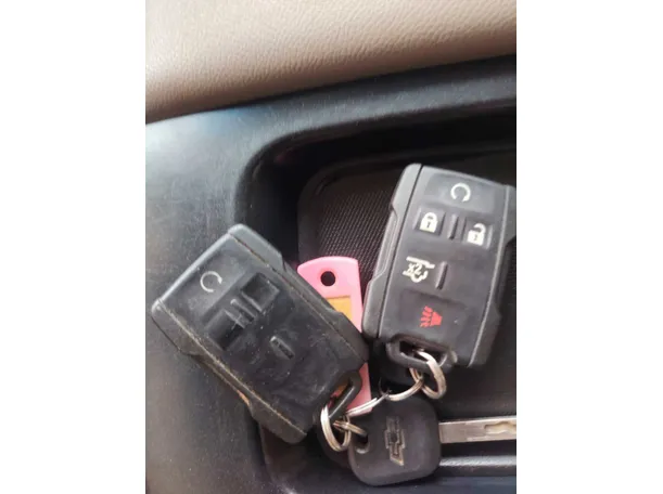 Car image 34