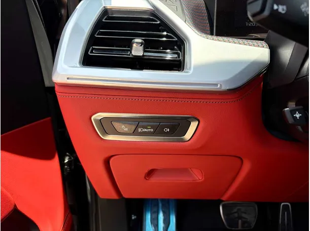 Car image 39