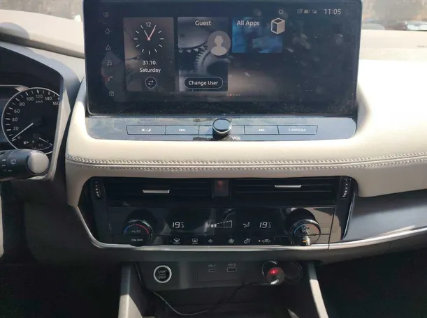 Car image 21