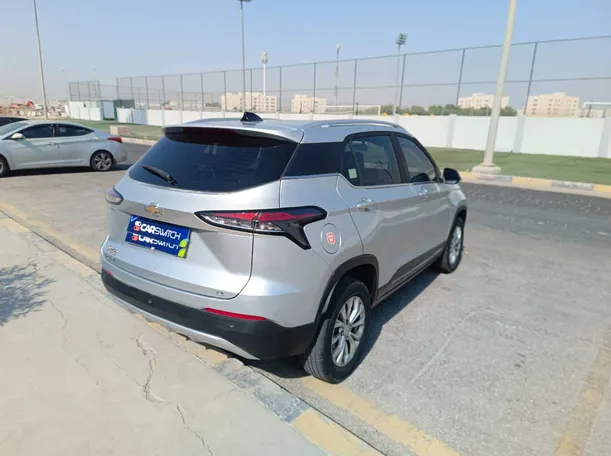 Car image 5