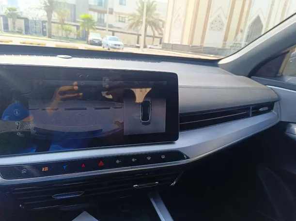 Car image 22