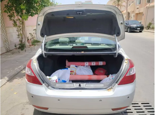 Car image 31