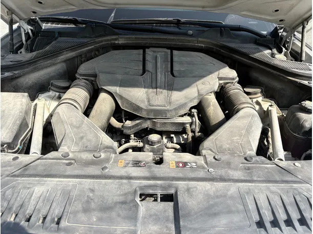 Car image 27