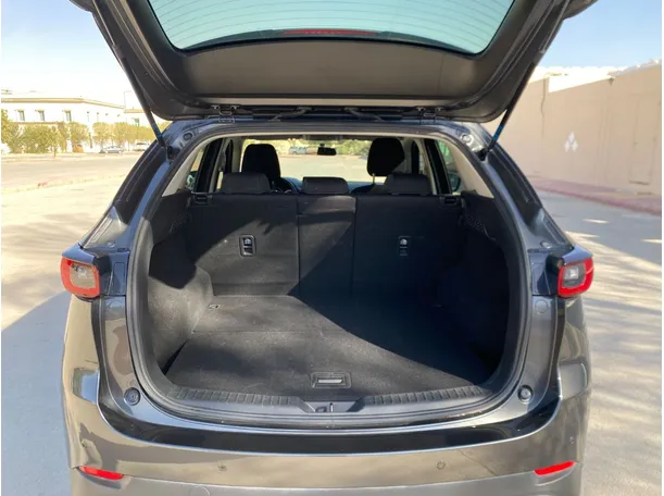 Car image 20