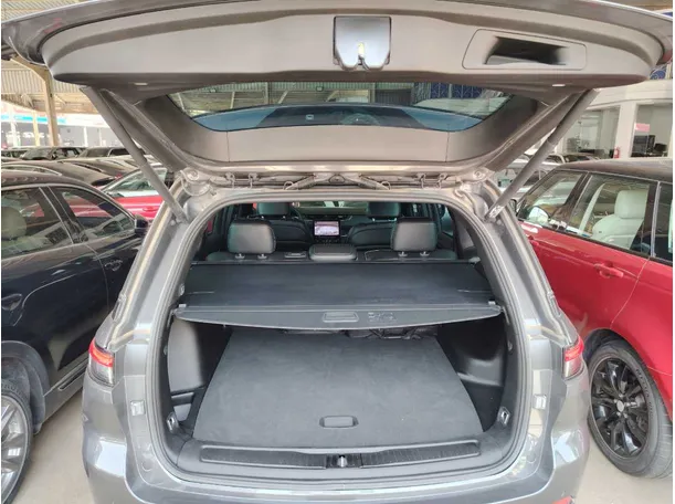Car image 34