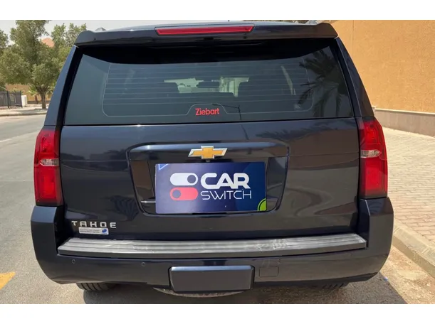 Car image 6