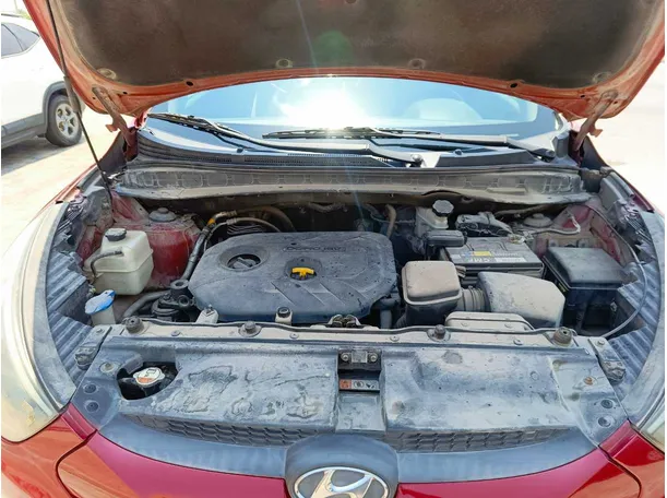 Car image 32