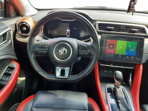 Car image 17