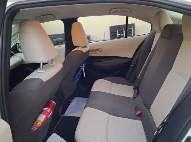 Car image 13