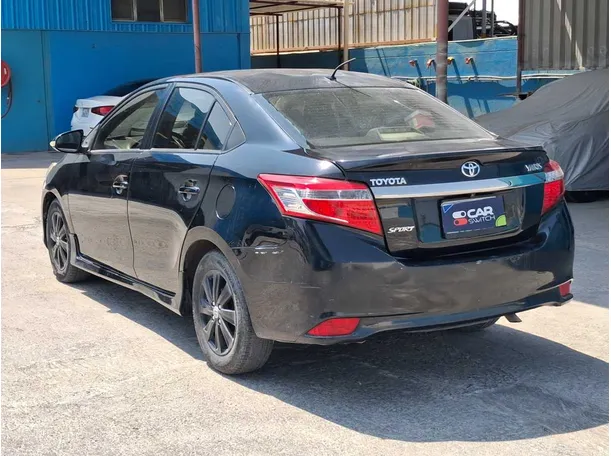 Car image 7
