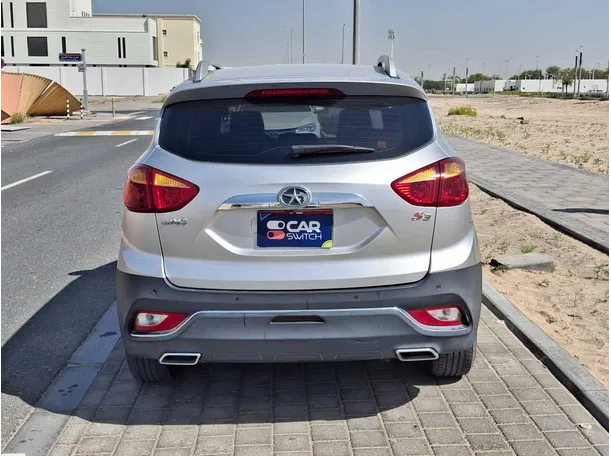 Car image 6
