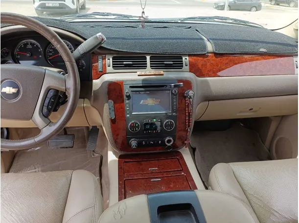 Car image 17