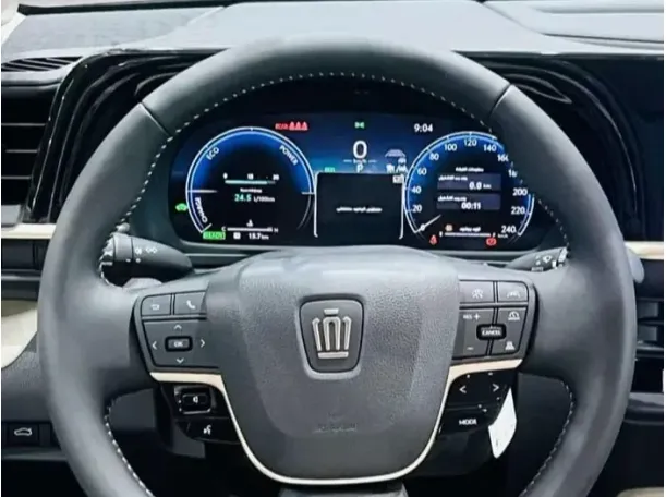 Car image 10