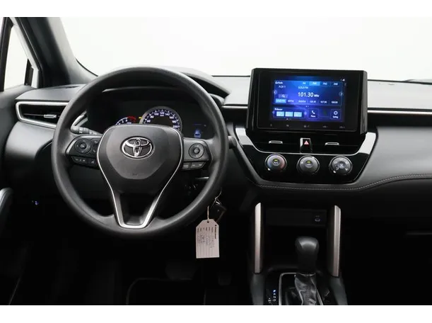 Car image 15