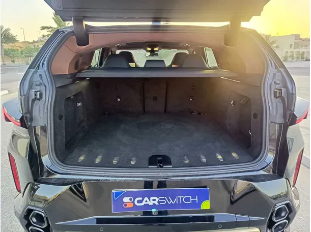 Car image 27