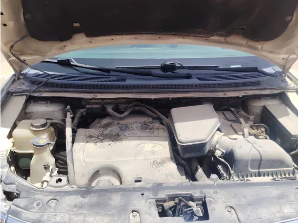 Car image 37