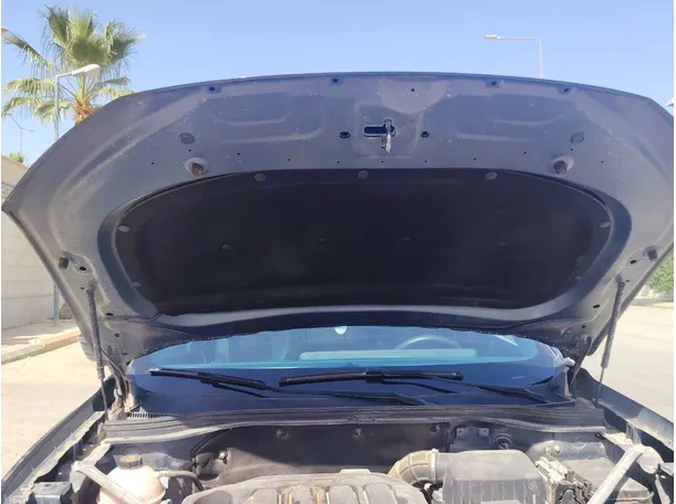 Car image 35