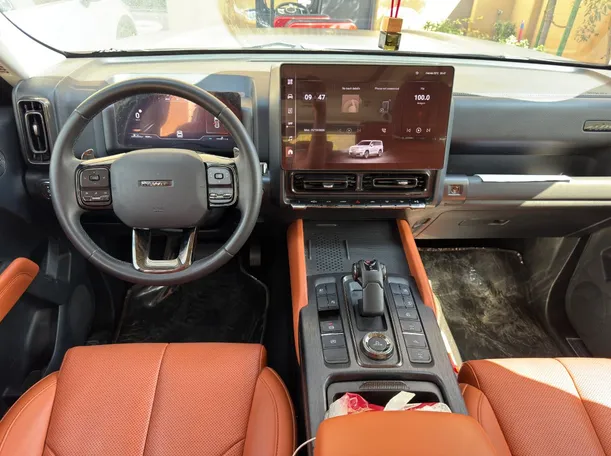 Car image 18