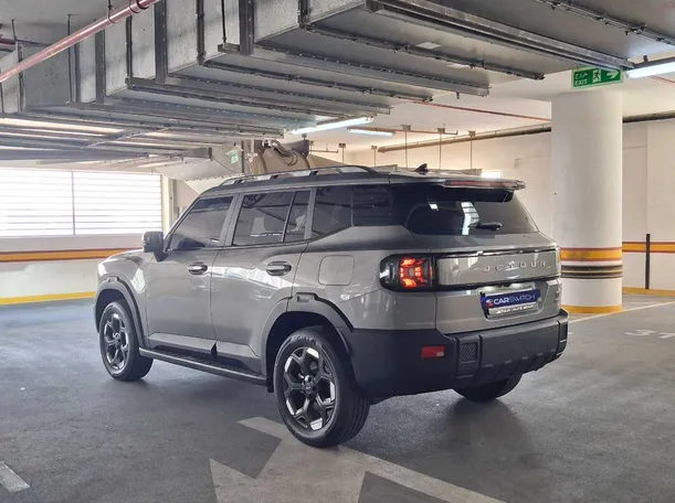 Car image 7