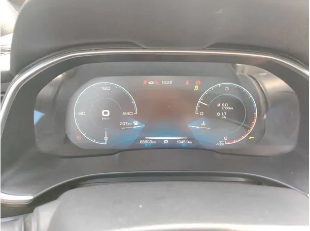 Car image 32