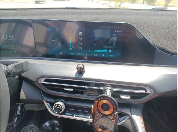 Car image 15