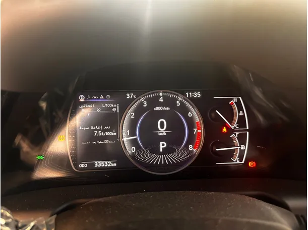 Car image 21