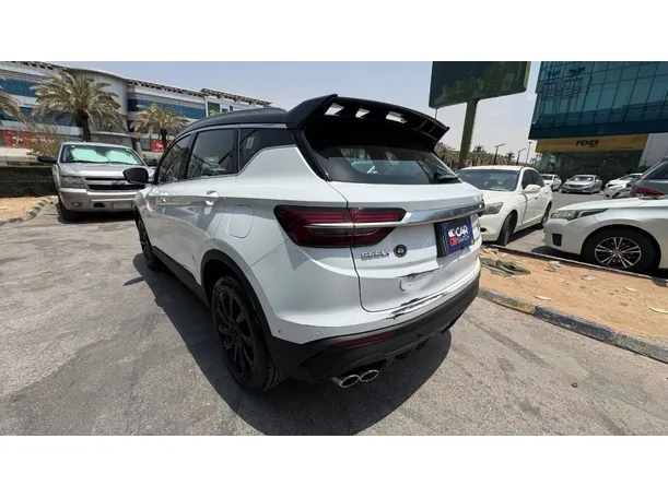 Car image 7