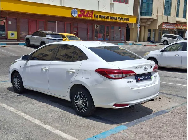 Car image 7
