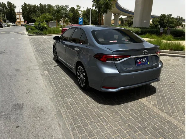 Car image 8