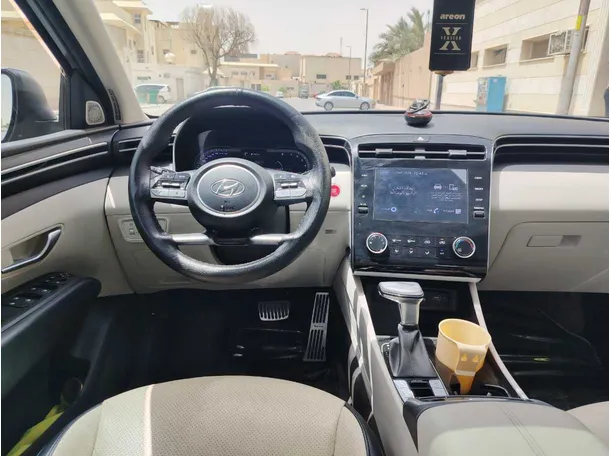 Car image 21