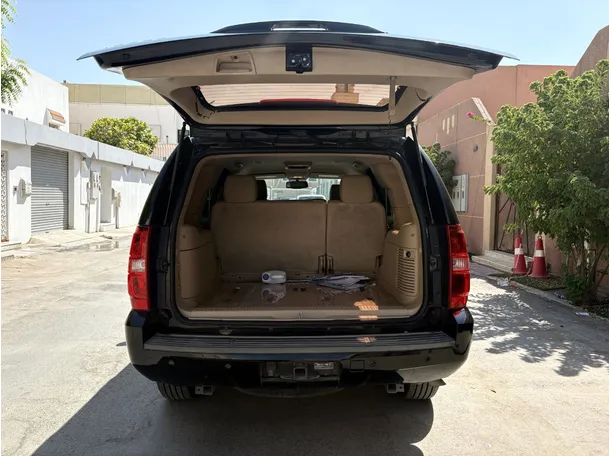 Car image 24