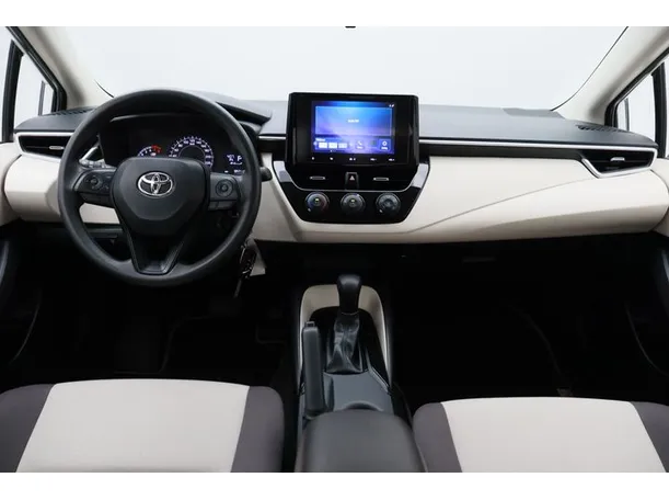Car image 14