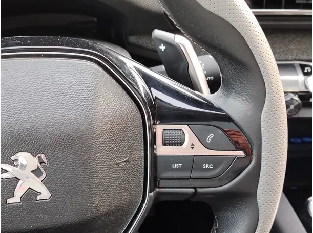 Car image 29