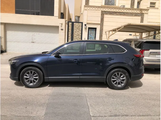 Car image 8