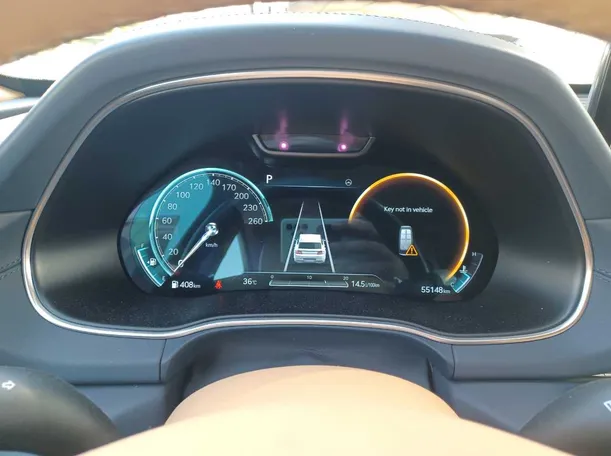 Car image 16