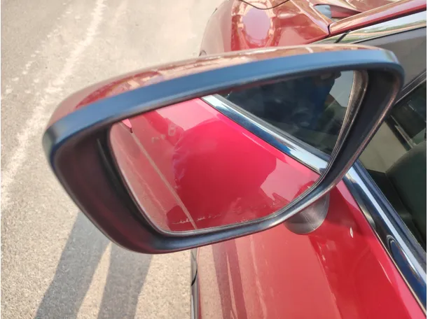 Car image 27