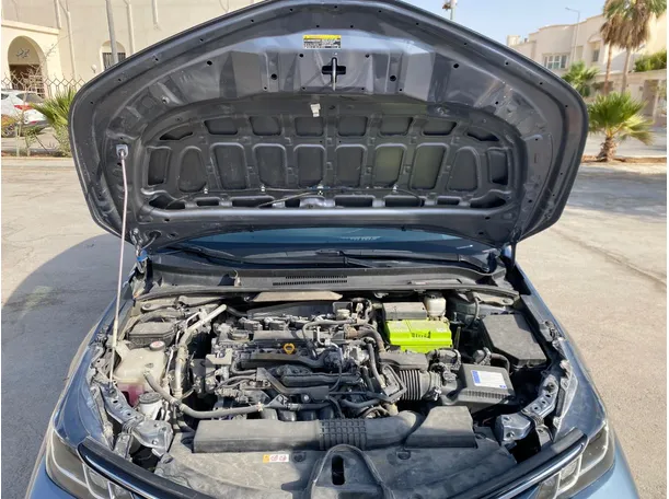 Car image 25