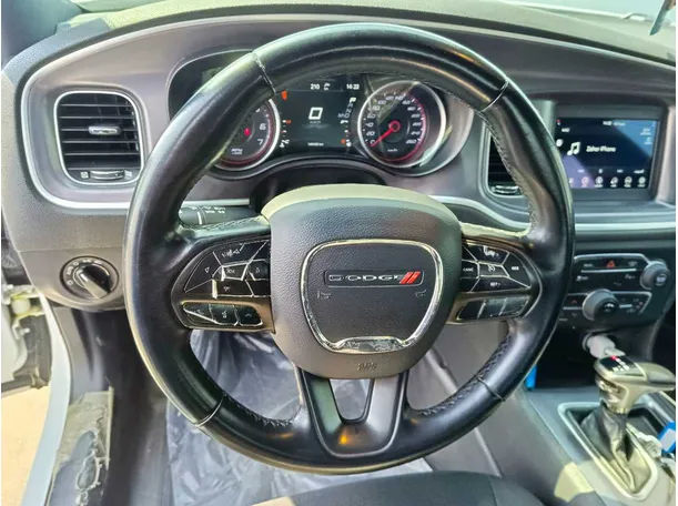 Car image 23