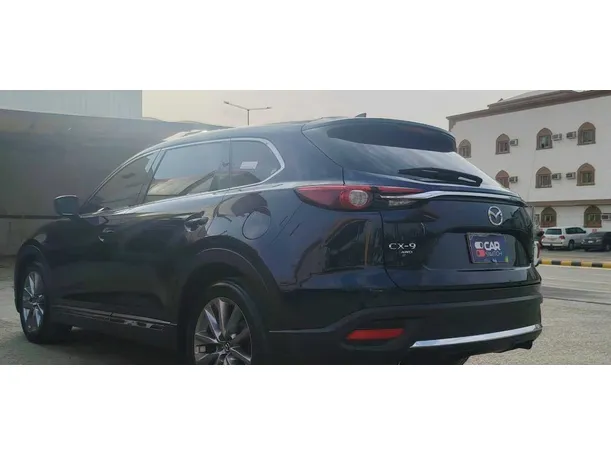 Car image 7