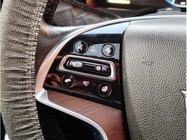 Car image 29