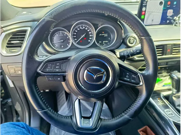 Car image 27