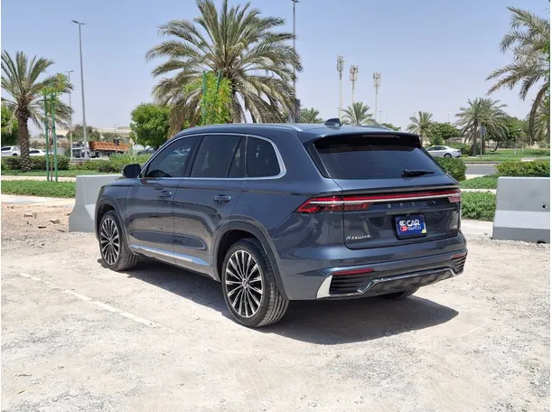 Car image 7