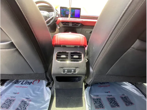 Car image 28