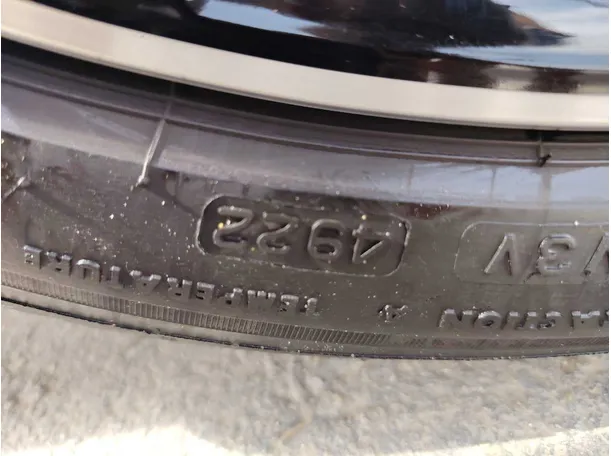 Car image 31