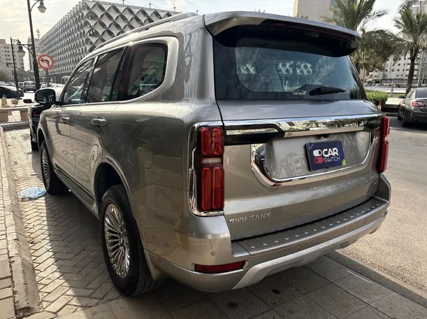 Car image 7