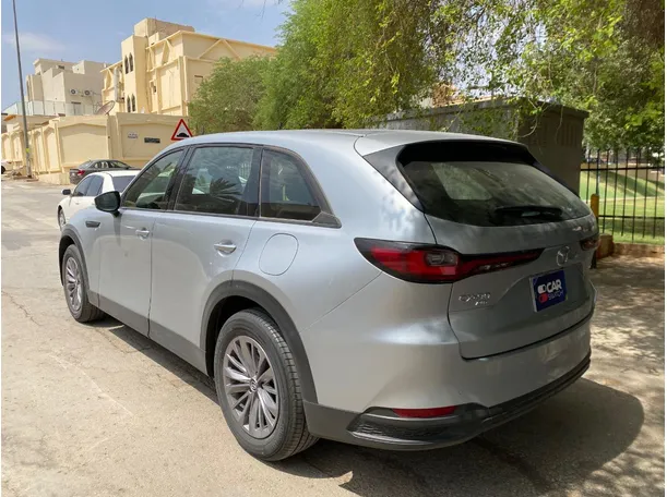 Car image 7
