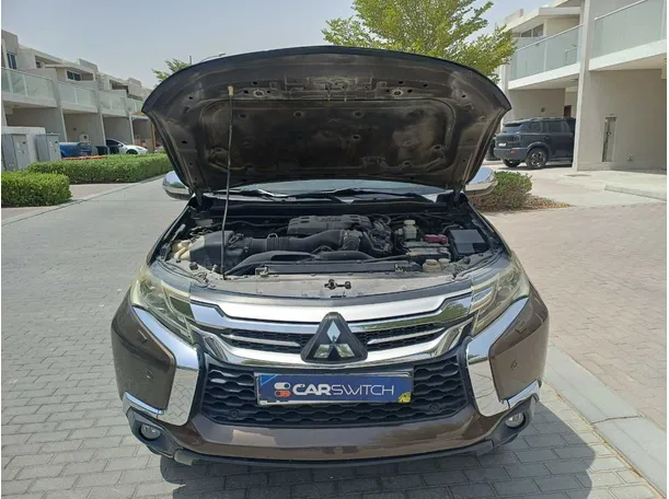 Car image 24