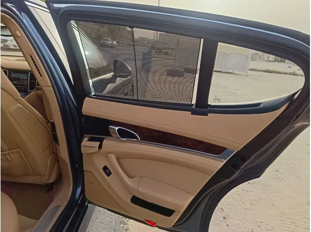 Car image 40